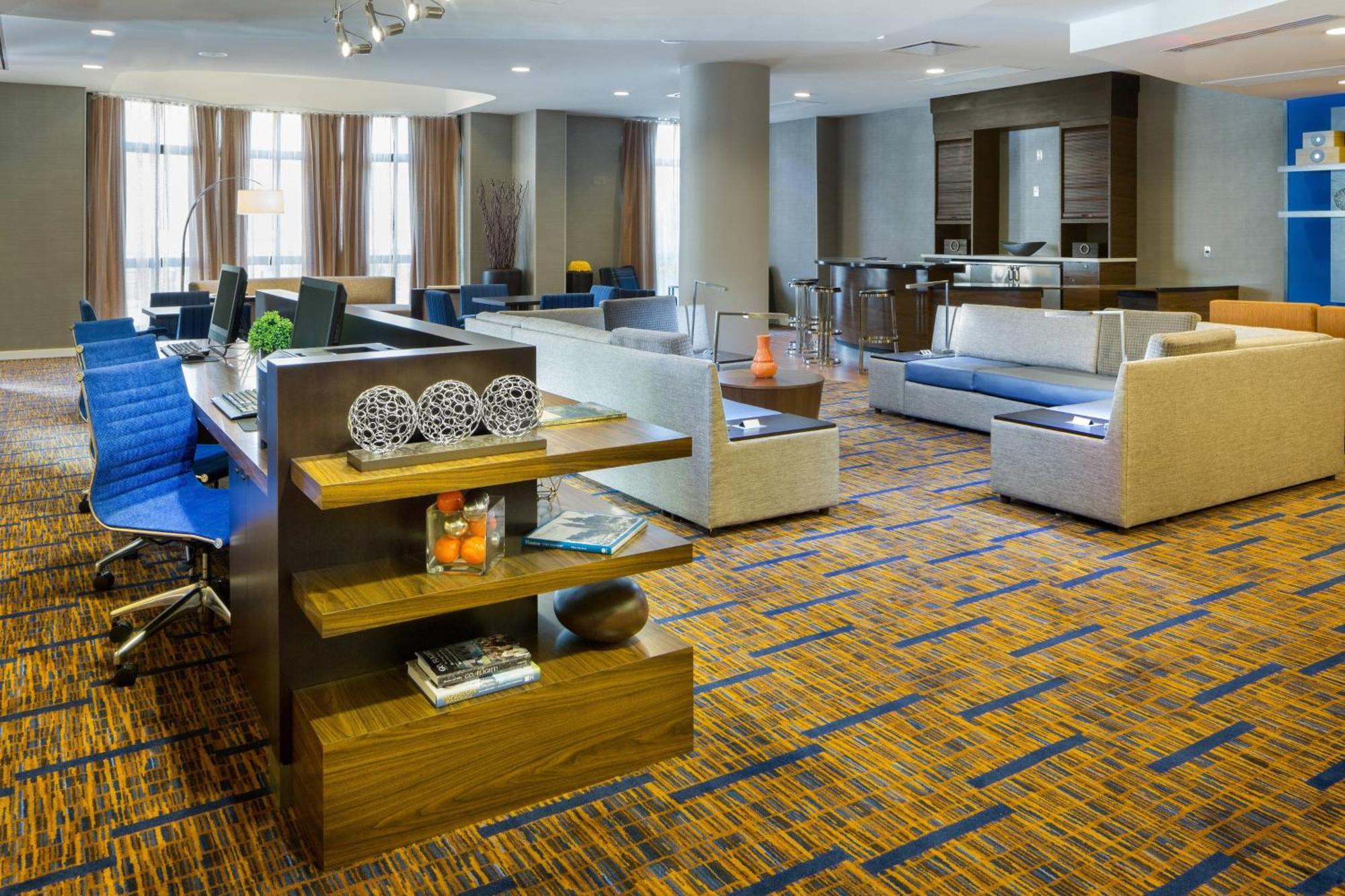 Courtyard By Marriott Houston Galleria Bagian luar foto