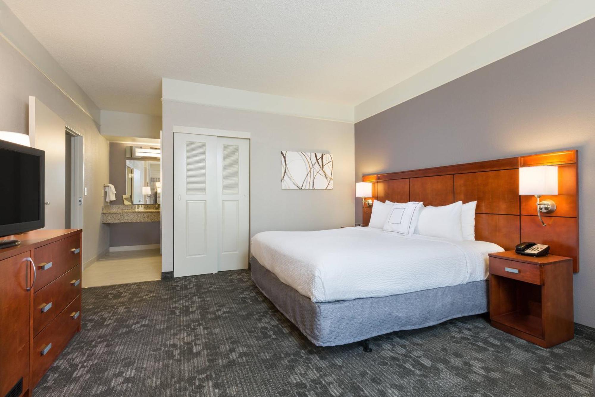 Courtyard By Marriott Houston Galleria Bagian luar foto