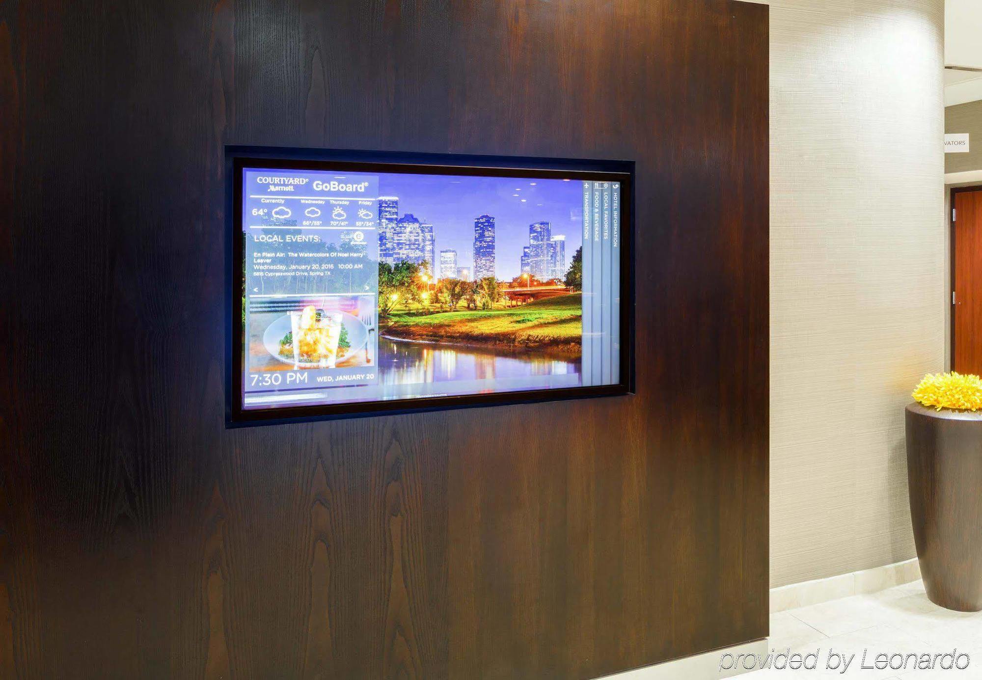 Courtyard By Marriott Houston Galleria Bagian luar foto
